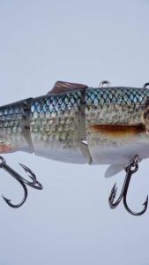 Robotic Swimming Lure Multi Jointed Rechargeable Electric Fishing Lure with Green LED Light Multi Jointed Fishing Lure