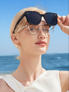 HELEN KELLER | UV Protection Clip-on Sunglasses for Myopia