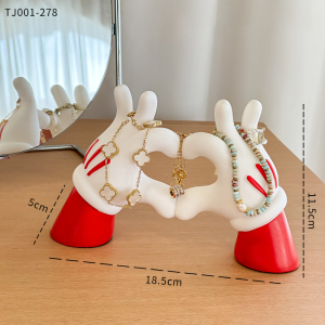 Creative Cute Mickey Heart Ornament Home Bedroom Desktop Watch Ring Jewelry Storage High-End Decoration Gifts