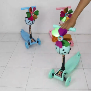 Mainan Skuter Lipat Anak Roda 3 Motif Kumbang Mainan Scooter Anak Roda LED CF M95