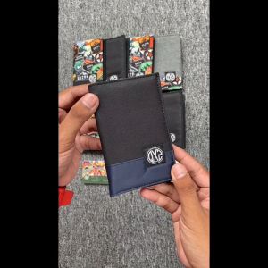 QXZ94 Dompet Pria Kulit Kanvas Kombinasi Motif Print Tanggung 3/4 Lipat Kartu Polos Hitam Biru