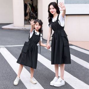 ชุดแม่ลูกระดับไฮเอนด์ชุดเอี๊ยมกระโปรงฤดูร้อนชุดฤดูร้อนสไตล์ตะวันตกสไตล์เกาหลีชุดแม่และลูกสาวสุดแนวชุดเดรสสองชิ้นอินเทรนด์