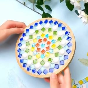 🔥HOT🔥【Fast Delivery】DIY Glass Mosaic Tiles Craft Kit Mixed Color Mosaic with Wooden Coasters Ideal for Women Kids and Beginners. Create Custom Colorful Glass Mosaic Coasters for Handmade Gifts and Home Decor