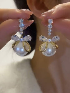 Sweet Pearl Butterfly Knot Earrings Silver Needle Super Shiny Zircon Design Sensation Small Audience Earring Fall Winter Fashion Jewelry