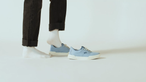 Kizik Madison Soft Chambray Womens Sneakers