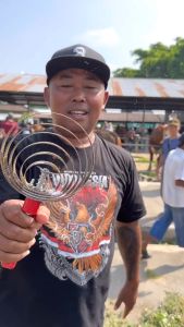 Sikat Wol Alat Pembersih Sapi & Domba Besi Galvanis