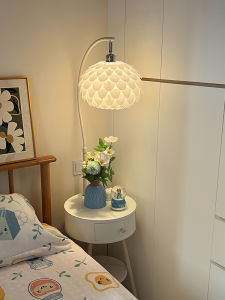 โคมไฟตั้งรูปต้นไม้แบบอินเทigrate โคมไฟตกแต่งสไตล์ครีมสำหรับห้องนอนและห้องนั่งเล่น ควบคุมด้วยเสียง โคมไฟตกแต่งบรรยากาศ แหล่งกำเนิดไฟ LED