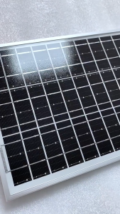 แผงโซลาร์เซลล์ monocrystalline solar cell 18V 30W