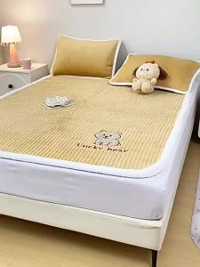 Anti-slip Winter Thickened Milk Velvet Bed Mattress
