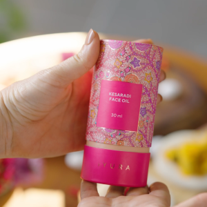 iYURA Kesaradi Oil – Non-Greasy Natural Face Oil Moisturiser for Visibly Brighter Skin 30ml