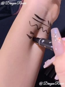 Double-headed Black Eyeliner Pencil With Stamp Waterproof Eye Makeup Long Lasting For Girls