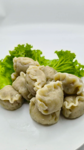 เกี๊ยวหมูต้นหอมอี้หลาน นน. 560 กรัม Z61 ของเเท้100% แพ็คด้วยสูญญากาศอย่างดี