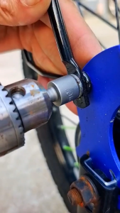 Konektor Mata Obeng Adapter Impact Wrench 1/2 "k e 1/4"+ mata bor pemutar Baut/sekrup/Roofing