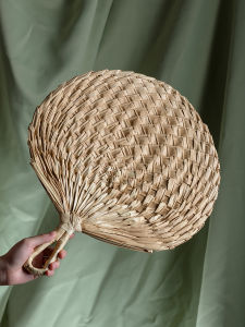 Chinese Ancient Style Big Cattail Leaf Fan Old-Fashioned Womens Summer Circular Fan Summer Weaving Portable Hand Crank round Summer Kids National Style Portable