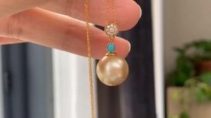 Montagne Jewelry 18k Pure Gold necklace for women Diamond Turquoise Inset Design Fine Jewelry Natural 10-11mm South Sea Golden Pearl Pendant Necklace