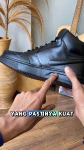 Sepatu Sneakers Pria Casual Bahan Kulit Felix High Sporty Casual Look 8550