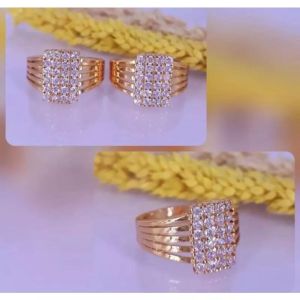 Cincin Wanita dewasa motif kotak mata full Gold