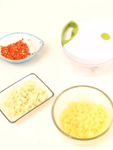 LUVHOME Manual Food Chopper Mini Food Processor With Rope Garlic Crusher Cooking Machine for Onion Vegetable Meat Kitchen Slicer Cutter