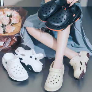 New Elegant Women White Flat Sandals with Comfortable Slip-On Design