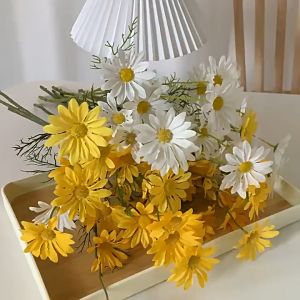 ช่อดอกไม้เทียมเดซี่ ดอกไม้ประดิษฐ์สไตล์วินเทจ ตกแต่งห้องและบ้าน