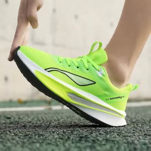 Running Shoes Men Lightweight Mesh Anti-slip Wear-resistant Casual Shoes Men Sports Breathable Lightweight Training Shoes Men
