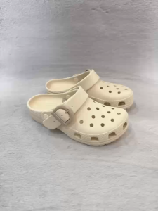 New womens casual sandals/slippers with adjustable straps Vietnam