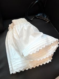 plus Size White Lace Casual Pants Womens Fashion 2025 Summer High Waist Wide Leg Pants Slimming Short Trousers for Fat Girls