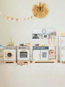 KABEIQI | Simulated Wooden Kitchen Toys for 3-6 Year Olds