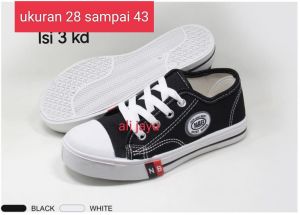 sepatu n.b hitam putih pendek SD/SMP/SMA.bahan kanvas nyaman di kaki.