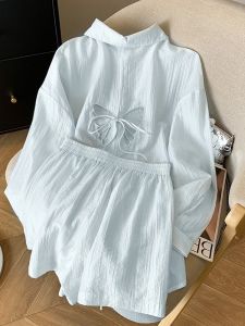 ชุดเสื้อเชิ้ตแขนยาวป้องกันแสงแดดลายผีเสื้อสไตล์หวานๆ สำหรับเด็กผู้หญิง ฤดูร้อน 2025 คอวี ทรงหลวม ผ้าฝ้ายผสมโพลีเอสเตอร์