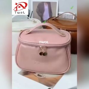 TWOL stock no.aaa,1pcs Travel Make Up Bag Large Capacity Waterproof Cosmetic Bag Travel Organizers Storage Bag