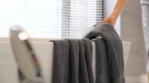 𝐁𝐚𝐭𝐡 𝐓𝐨𝐰𝐞𝐥𝐬 - Hotel Towels 70x140cm Hotel Grade 100% Cotton Ultra Pulfy 500GSM Homestay Airbnb Resort Budget Hotel Use Spa Towel