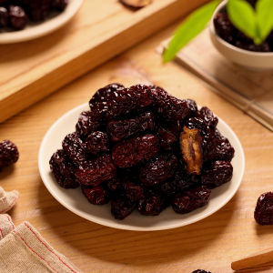 Handmade Xinjiang Steamed Red Dates Dry Snack Soak in Water Three Steaming Three Drying Grey Date No Additives Fruit Meat Fruit Dry 250g Ready to Eat