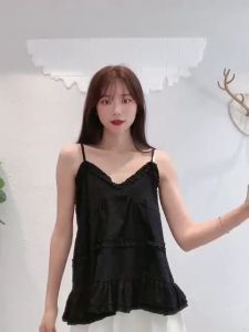 ผู้หญิง เสือผ้าแฟชั่น สายเดี่ยวคอวี เสื้อสายเดี่วผ้าบาง ใส่เที่ยว ราคาถูก