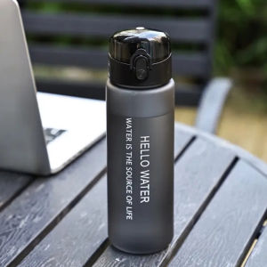 780ml Matte Frosted Sports Water Bottle Flip Top Leak Proof Portable Drinking Cup Outdoor Gym Travel Water Jug With Hand Strap