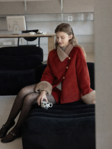 Cantonstory | Red Retro Loose Slimming Advanced Feeling Warm Wool Coat