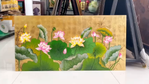 Tranh sơn mài -HOA SEN - Nền dát vàng / Size 50x100 cm/ Tặng kèm khung