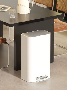 ถังขยะแบบหมุนเวียนขนาดใหญ่สแตนเลสสองชั้นสำหรับห้องครัวและห้องนั่งเล่น ถังขยะสำหรับใช้ในชีวิตประจำวันแบบสีสันสดใส