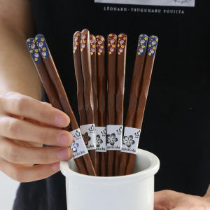 Creative Japanese Style Pointed Chopsticks Jade Hare Nail Chopsticks Wooden 2 Pairs Couple Home Solid Wood One Person Chopsticks Tableware