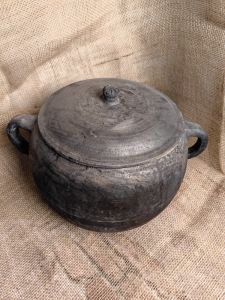 Thickened Ball Bottom Durable Clay Pot for Cooking Stew Meat Rice Porridge And Medicinal Soup Handcrafted Traditional Chinese Style Pot