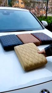 Đệm tỳ tay ô tô chất liệu da cao cấp giúp người lái xe cảm giác thoải mái xua tan mệt mỏi