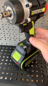 Worx Máy siết bu lông dùng pin 20V WU270 hàng chính hãng