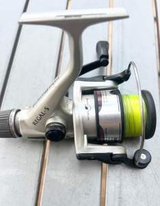 (D269) Daiwa Regal-S2550B Fishing Reel Japan Domestic Market – JDM (USED)
