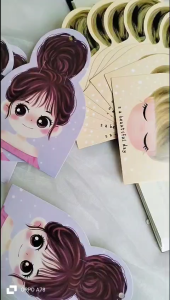 Set 10 Bìa tag giấy hình bé gái xin xắn treo phụ kiện tóc đáng yêu Hình thật.