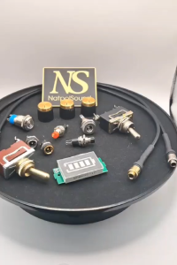 อุปกรณ์บนเพลทชุด64-69รวมสวิทช์สลับ2ขา 12/24V12mm /กดเช็คแบต 7mm./แจ็คเสียบ3.5 เมีย*ผู้/เช็คสถานะแบตเตอรี่1s 3.7v - 8s 33.6v