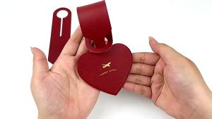 Creative Travel Luggage Tag cover PVC Suitcase Holder Baggage Boarding Tags Portable Waterproof Label Travel Accessories