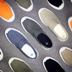 รองเท้าผู้ชายรองเท้าผ้าใบสลิปออนรองเท้าแฟชั่นลำลองสำหรับคนขี้เกียจรองเท้าสนีกเกอร์รองเท้าผ้าสไตล์ปักกิ่งแบบเก่าระบายอากาศได้ดีใส่ขับรถสำหรับผู้ชายฤดูใบไม้ผลิ