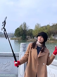 Gương Hỗ Trợ Selfie Camera Sau Cao Cấp – Dụng Cụ Gương Soi Đa Năng Chụp Ảnh Quay Video Bằng Camera Chính