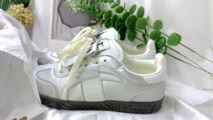 Giày thể thao nam nữ trắng đen champion size 36 đến 43