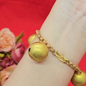 สร้อยข้อมืองานดิบทองเหลืองลายห่วงคู่ห้อยกระพรวน(มีเสียง) 2 ซม. ความยาว 6.5 นิ้ว แฟชั่น วินเทจ งานดิบไม่ได้ชุบ ทองเหลืองโบราณ พร้อมส่ง